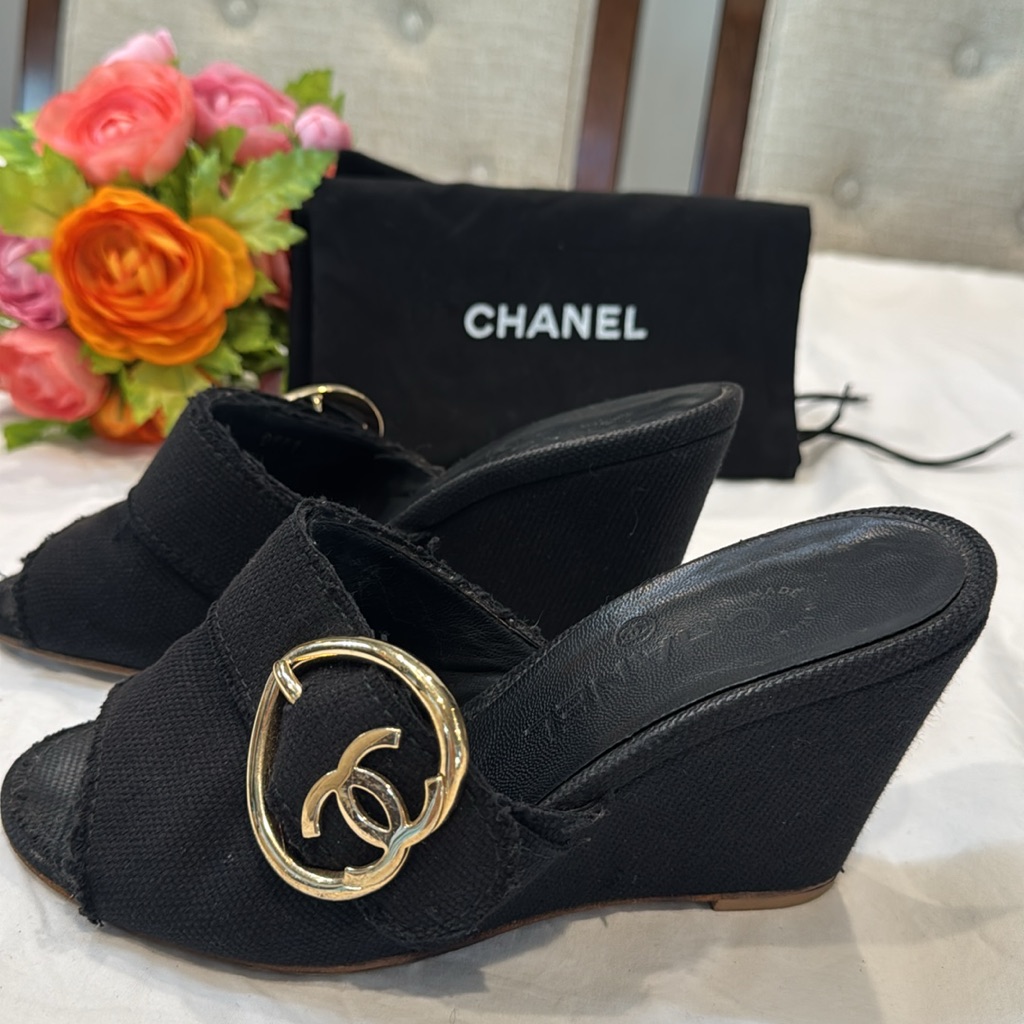 Authentic Chanel Black Sandals With Gold Accents